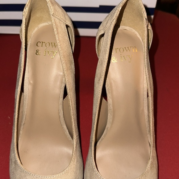 Crown and Ivy heels - Picture 3 of 4
